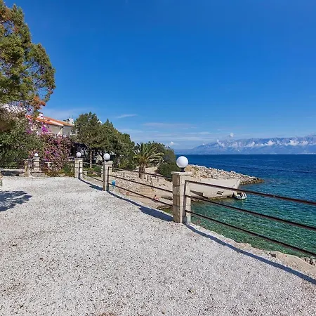 Apartment By The Sea Cove Pokrivenik, Hvar - 10419