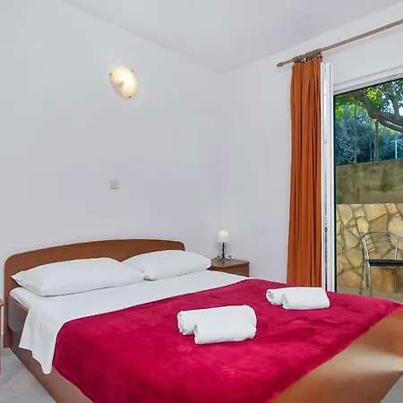 By The Sea Cove Pokrivenik, Hvar - 10419 Apartment Zastrazisce